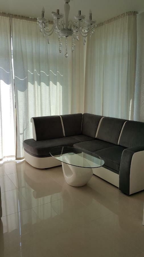 Rayo Del Sol Lukecin Apartment Exterior photo